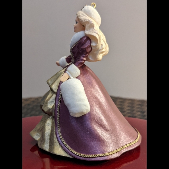Hallmark keepsake ornament holiday Barbie - Picture 3 of 6